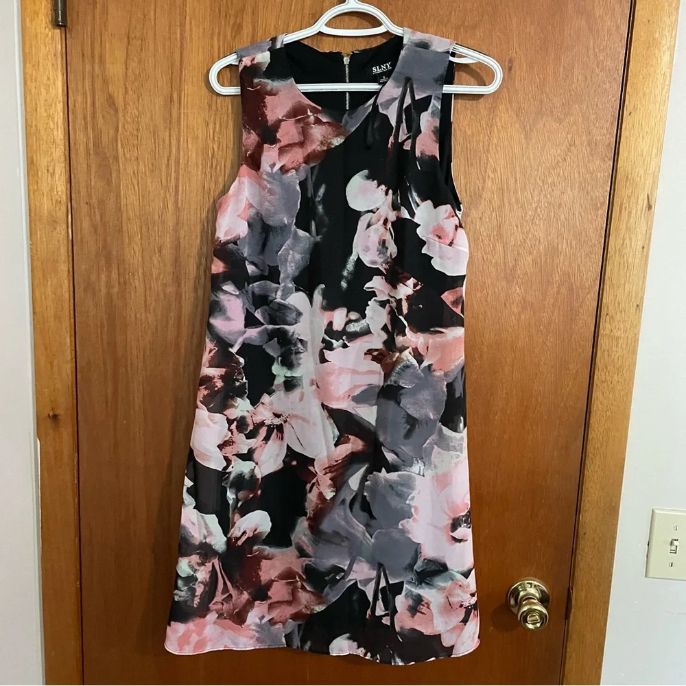Slny Floral Sleeveless Dress - Black and Pink woman’s size 6 - Picture 1 of 3